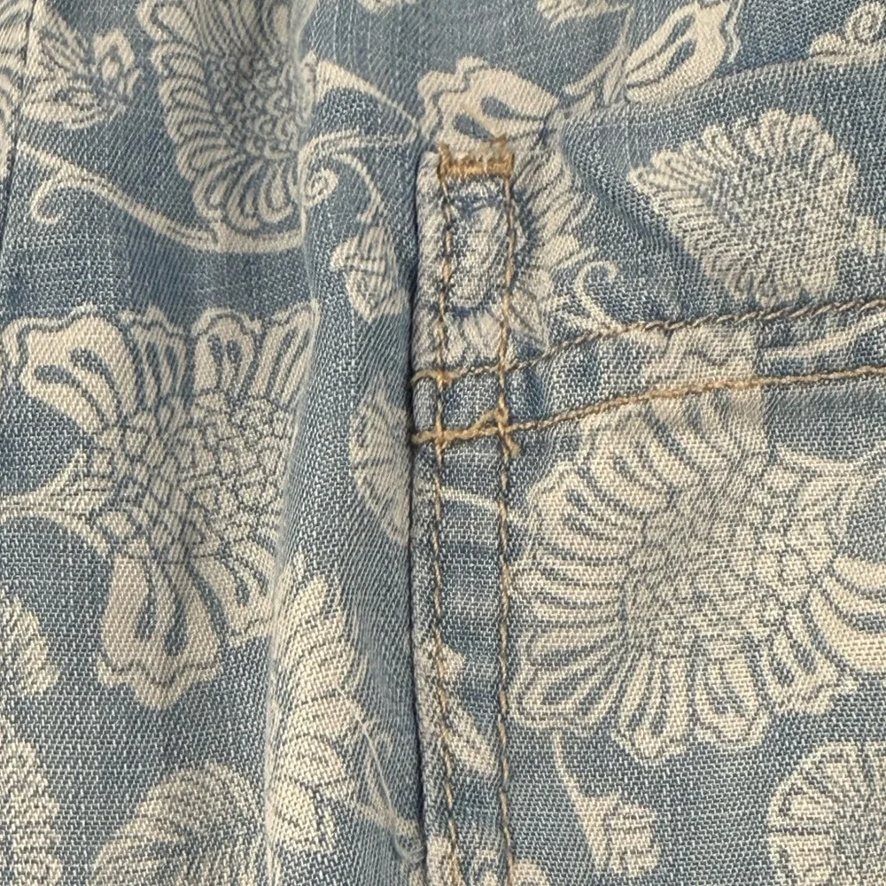 Knox Rose blue high waisted comfy shorts w/ filigree pattern